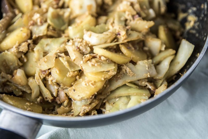 Weißkohl Bratkartoffel Pfanne